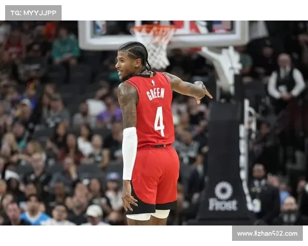 布克助攻数据突破新高 展现全能球员风采和比赛智慧